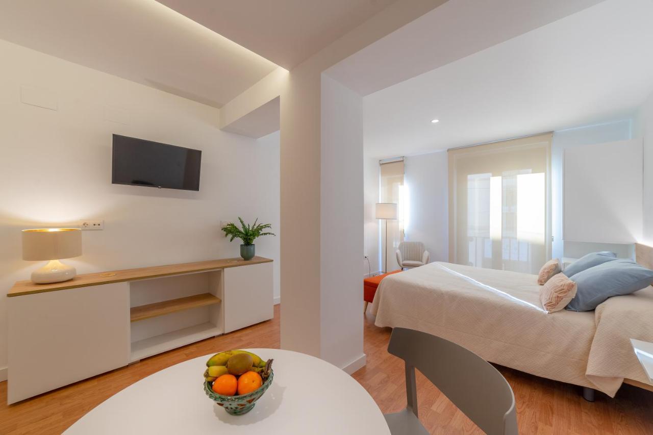 Apartamentos Turisticos Torres De Santiago 우베다 외부 사진