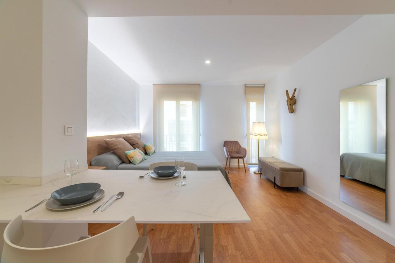 Apartamentos Turisticos Torres De Santiago 우베다 외부 사진